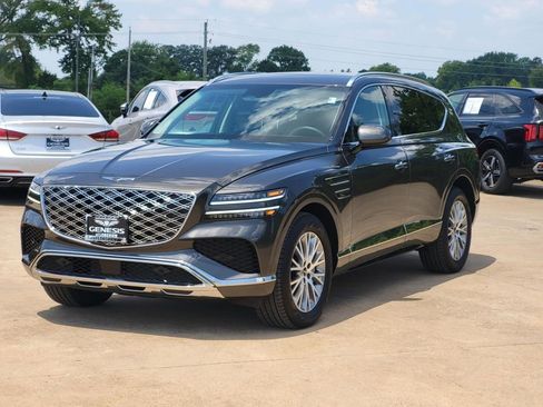 Used 2025 Genesis GV80 2.5T image 3