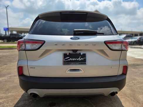 Used 2020 Ford Escape SE FWD image 6