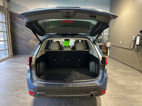 Used 2023 Subaru Forester Premium image 33