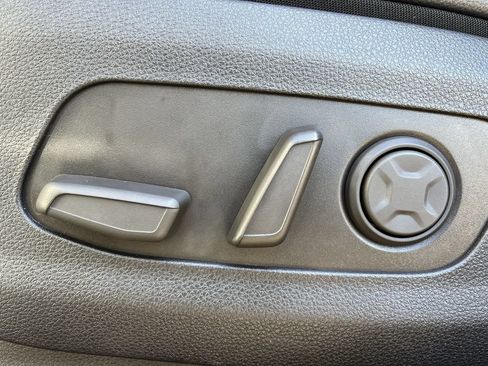 Used 2026 Kia Carnival SX Prestige FWD image 24