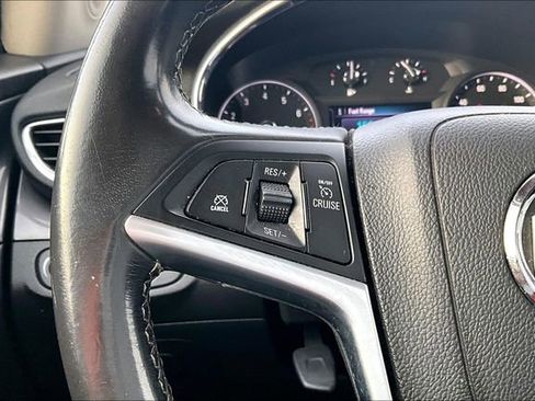 Used 2022 Buick Encore Preferred w/ Safety Package image 10