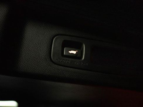 Used 2025 Honda CR-V EX-L image 8