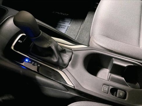 Certified 2025 Toyota Corolla LE image 40