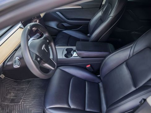 Used 2023 Tesla Model 3 Standard Range image 12