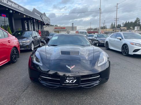 Used 2019 Chevrolet Corvette Stingray Coupe w/ 1LT image 11