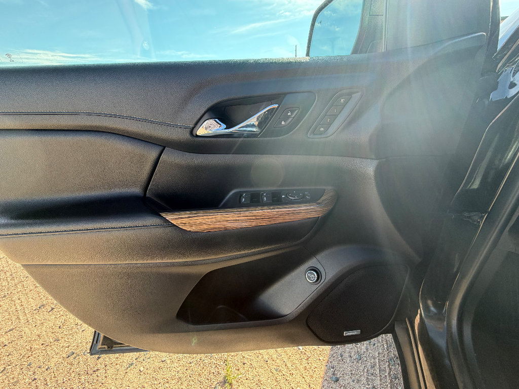 Used 2019 GMC Acadia Denali w/ Technology Package AWD/4WD image 14
