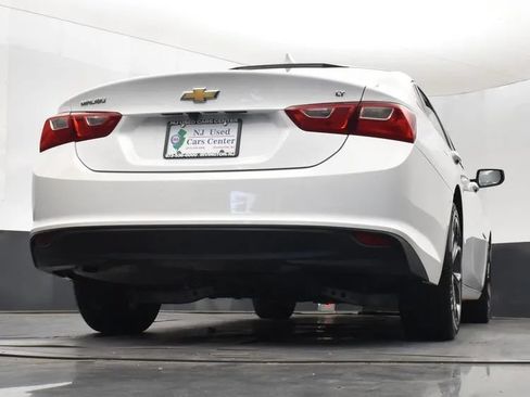 Used 2023 Chevrolet Malibu LT FWD image 13