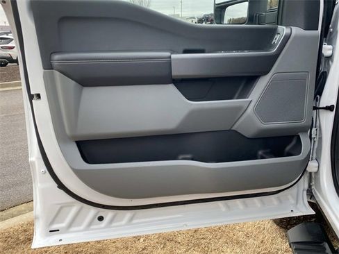 Used 2025 Ford F250 XLT image 17