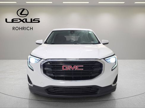 Used 2020 GMC Terrain SLE image 2