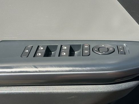 Used 2025 Kia K4 FWD image 18