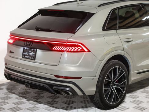 Used 2021 Audi SQ8 Prestige AWD/4WD image 7