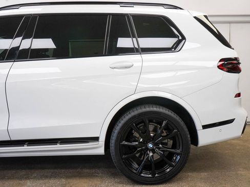 Used 2023 BMW X7 xDrive40i w/ Executive Package AWD/4WD image 10