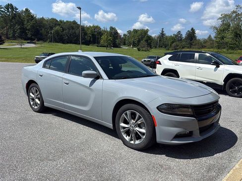 Used 2021 Dodge Charger SXT w/ Driver Convenience Group AWD/4WD image 7
