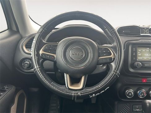 Used 2016 Jeep Renegade Latitude image 12