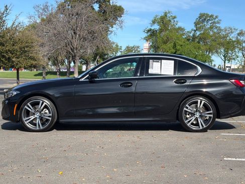 Used 2024 BMW 330i Sedan w/ Premium Package image 8