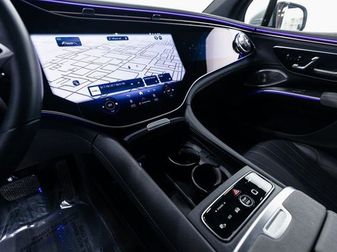 Used 2023 Mercedes-Benz EQS 580 4MATIC SUV image 15