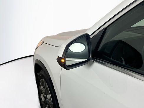 Used 2025 BMW X1 xDrive28i image 16