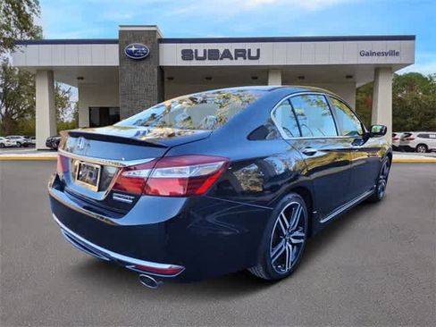 Used 2017 Honda Accord Sport Special Edition image 6