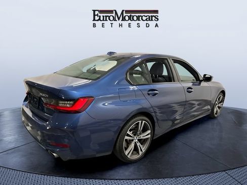 Used 2023 BMW 330i xDrive Sedan w/ Premium Package AWD/4WD image 5