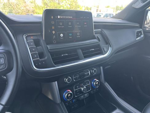 Used 2023 GMC Yukon SLT image 10