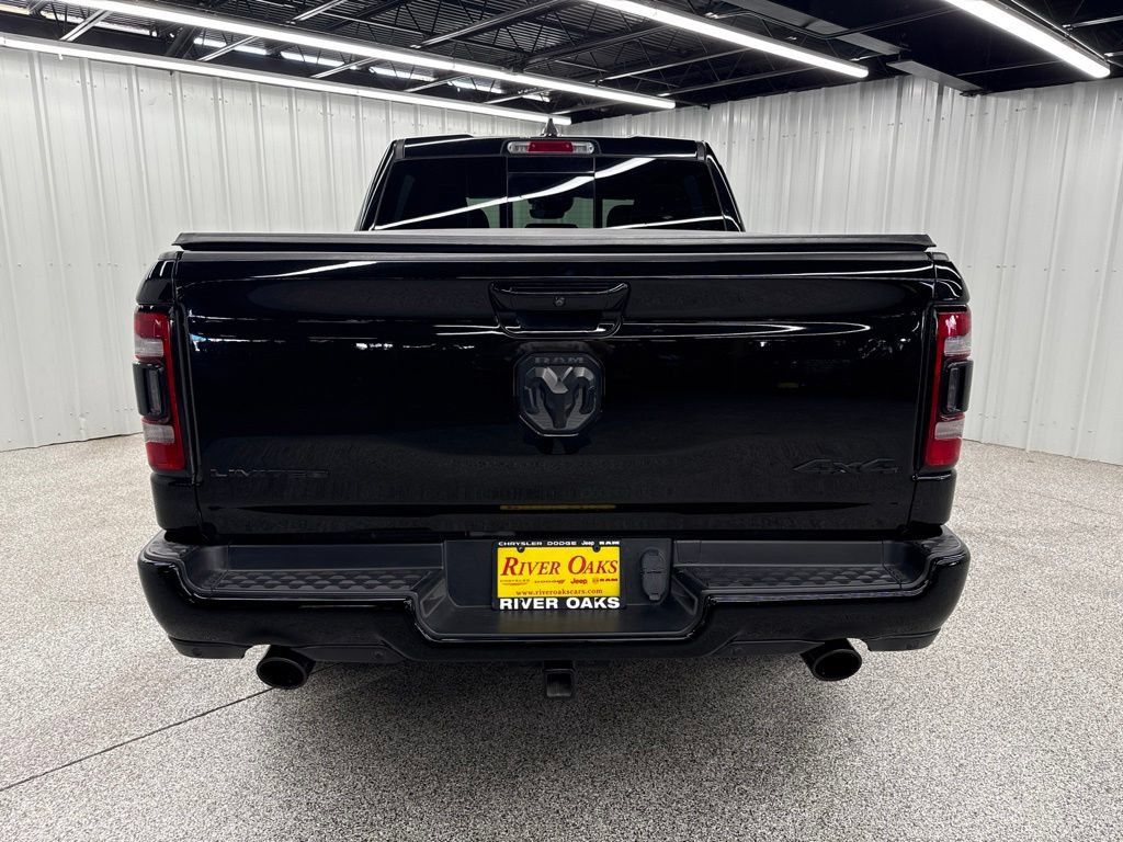 Used 2020 RAM 1500 Limited w/ Black Appearance Package AWD/4WD image 10