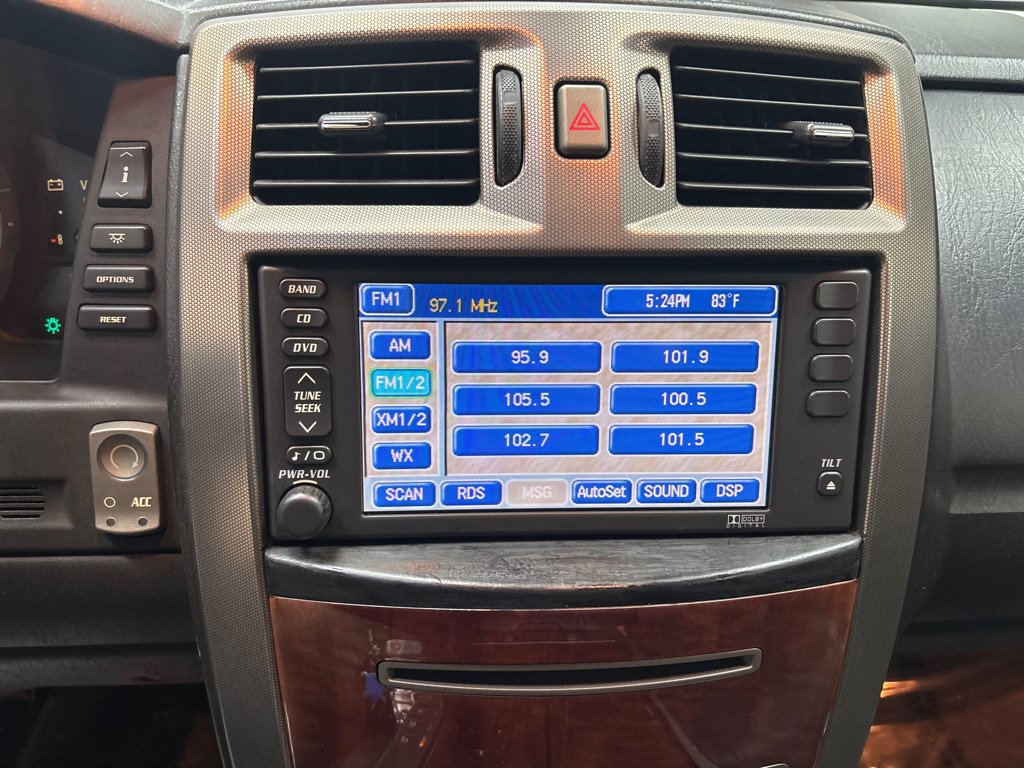 Used 2006 Cadillac XLR RWD image 29