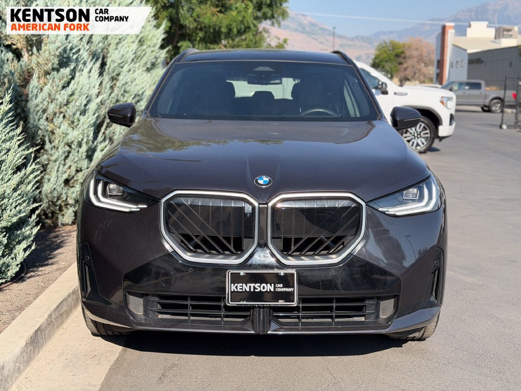 Used 2025 BMW X3 xDrive30i AWD/4WD image 2
