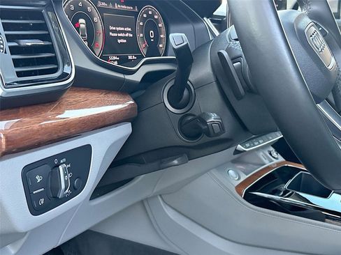 Used 2022 Audi Q5 2.0T Premium Plus image 11