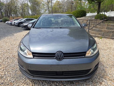 Used 2017 Volkswagen Golf S FWD image 2