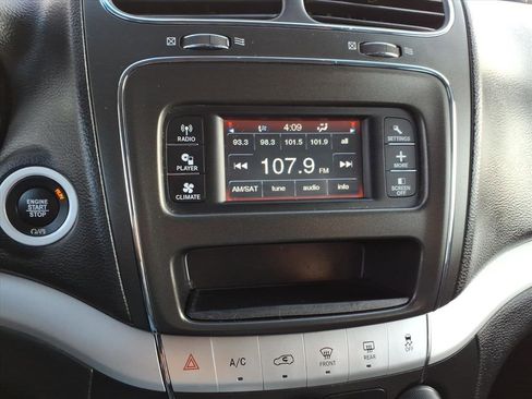 Used 2017 Dodge Journey SE w/ Flexible Seating Group image 15