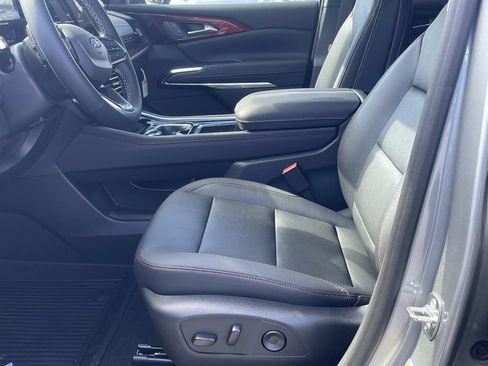 New 2026 Chevrolet Traverse Z71 w/ Driver Confidence Package AWD/4WD image 20