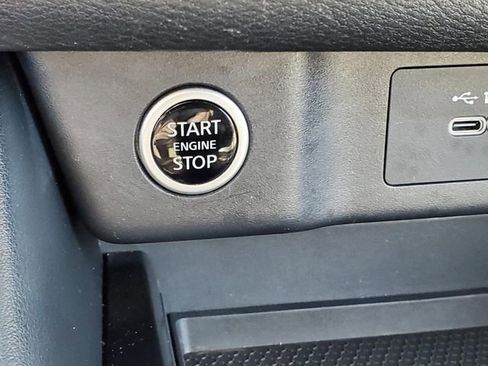 Certified 2023 Nissan Rogue SL w/ SL Premium Package image 26