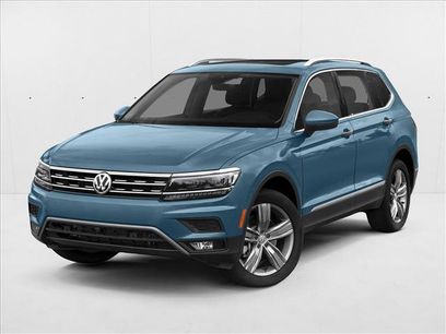 Used 2020 Volkswagen Tiguan SE w/ Panoramic Sunroof Package