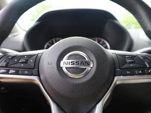 Certified 2023 Nissan Sentra S FWD image 9