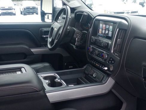 Used 2017 Chevrolet Silverado 2500 LTZ w/ Duramax Plus Package image 9