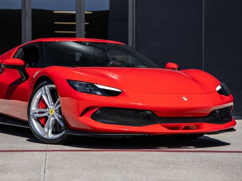 Used 2025 Ferrari 296 GTB RWD image 5