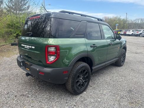 Used 2025 Ford Bronco Sport Badlands image 8