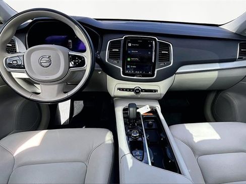 Used 2024 Volvo XC90 B5 Core w/ Protection Package Premier image 15