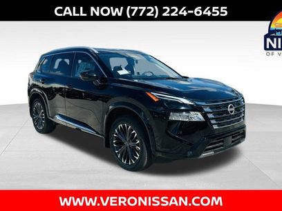 New 2025 Nissan Rogue Platinum w/ Tech Package