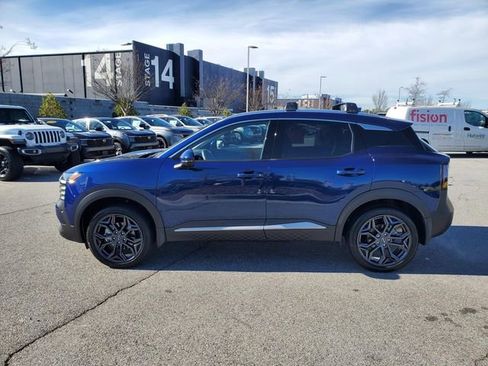 Certified 2025 Nissan Kicks SR image 7