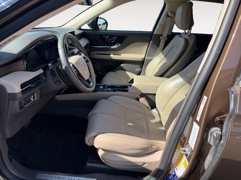 Certified 2022 Lincoln Corsair Reserve w/ Equipment Group 201A FWD image 9