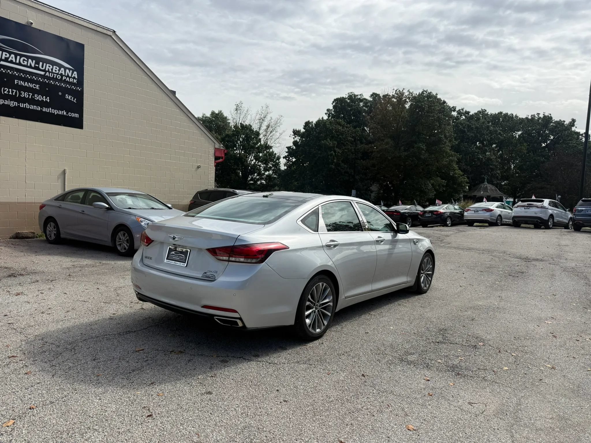 Used 2015 Hyundai Genesis 3.8 w/ Option Group 03 AWD/4WD image 7