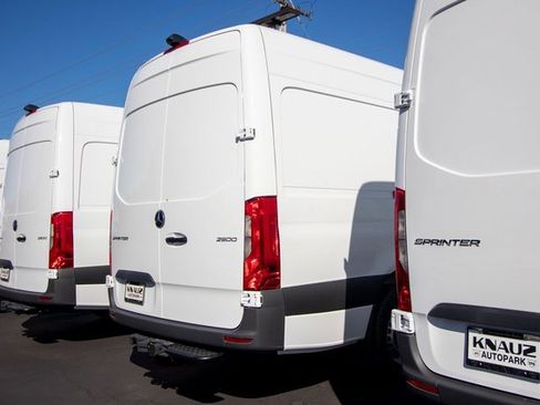 New 2025 Mercedes-Benz Sprinter 2500 image 15