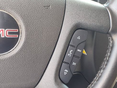 Used 2021 GMC Savana 3500 LS w/ Chrome Appearance Package RWD image 16
