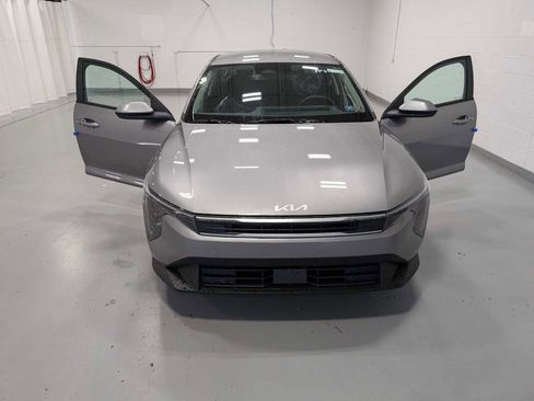 Certified 2025 Kia K4 LXS image 15