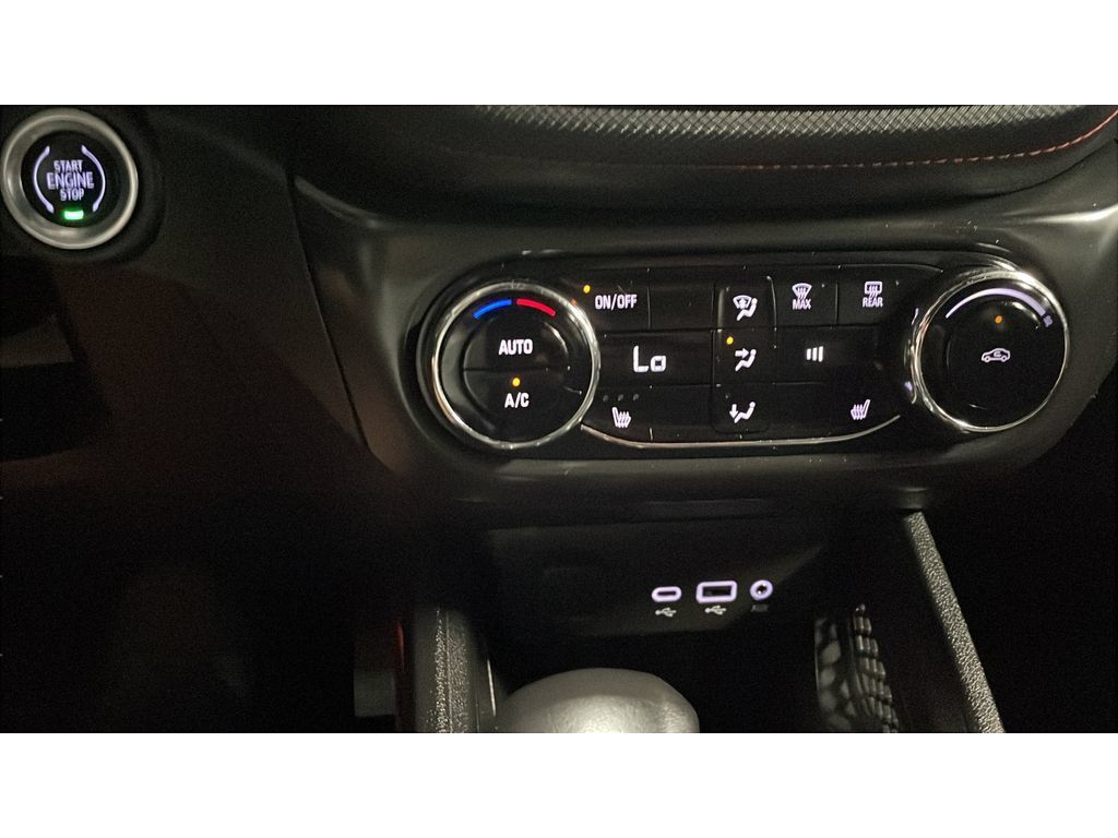 Used 2021 Chevrolet TrailBlazer RS w/ Convenience Package AWD/4WD image 14