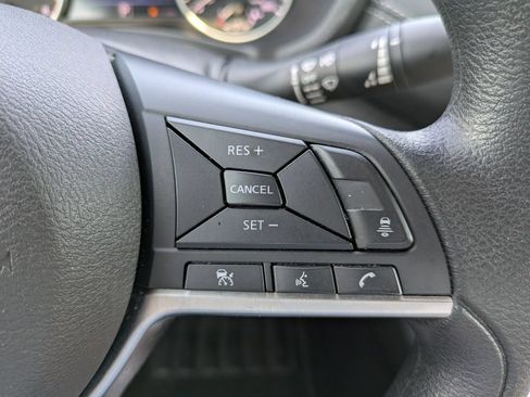 Certified 2025 Nissan Sentra SV FWD image 23