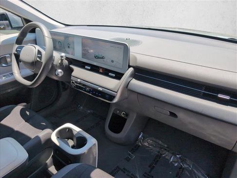 Certified 2024 Hyundai Ioniq 5 SE RWD image 23