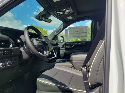New 2026 GMC Yukon XL Elevation RWD image 8
