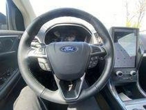 Used 2024 Ford Edge Titanium AWD/4WD image 13